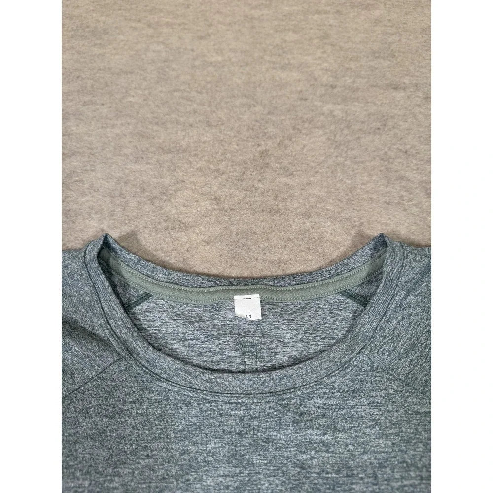 Lululemon Shirt Womens 14 Gray Raglan Short Sleeve Yoga Athletic Top Lightweight